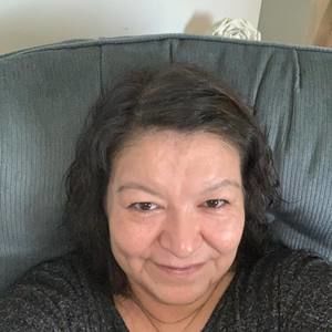 Meet your Posher, Lois